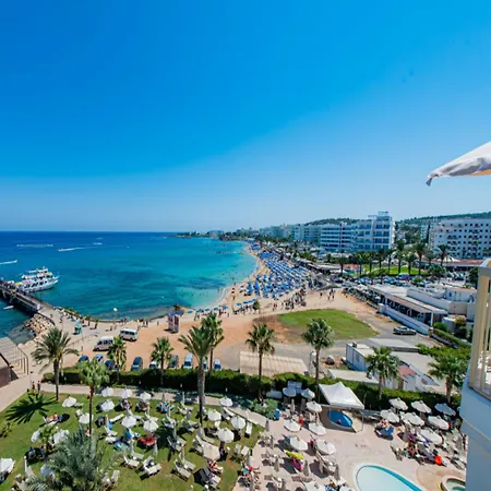 Villa Lantos Protaras