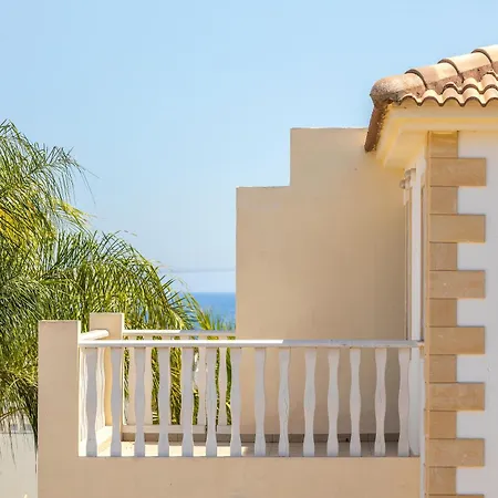 Vila Lantos