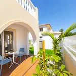 Villa Lantos