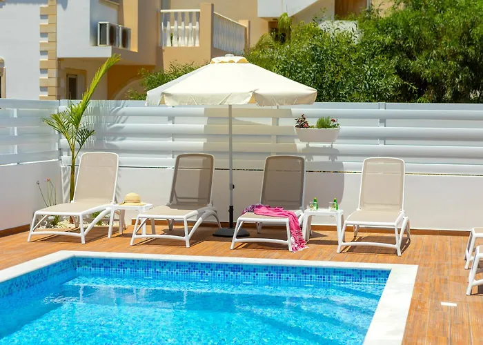 Villa Lantos Protaras